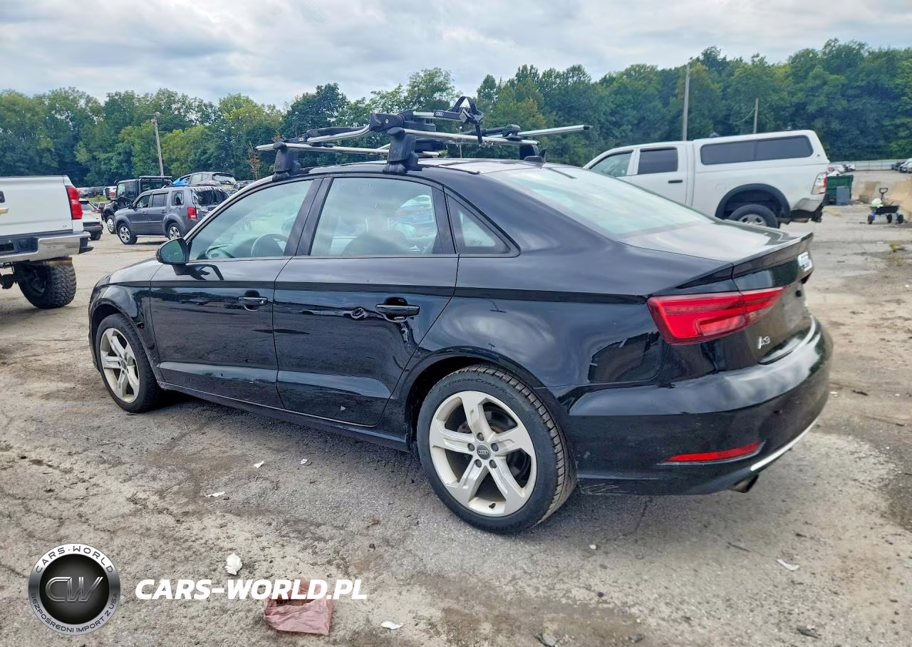2017 Audi A3 Premium VIN:WAUB8GFF3H1010899 - 2