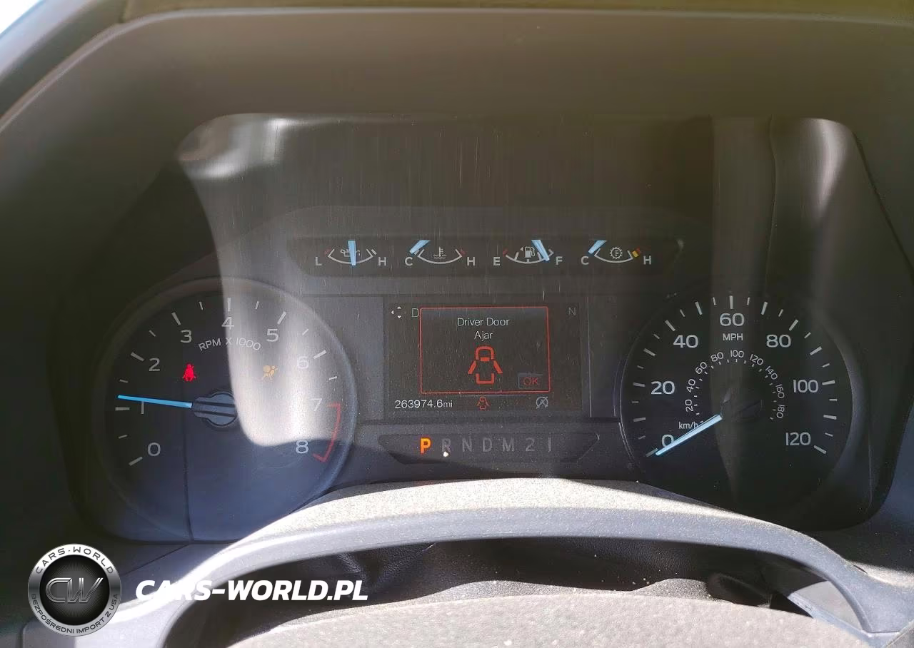 2018 Ford F150 VIN:1FTMF1CB7JKE85584 - 9