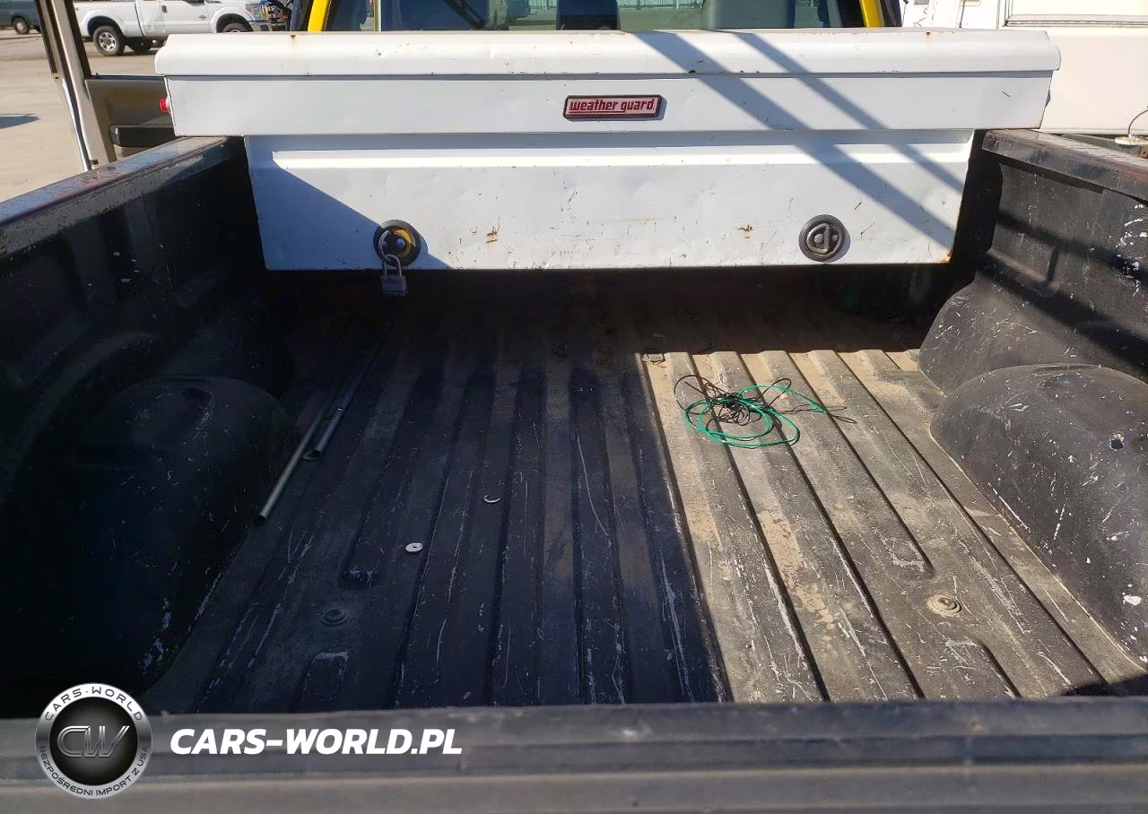 2019 Ford F150 VIN:1FTMF1EB2KKD34134 - 10