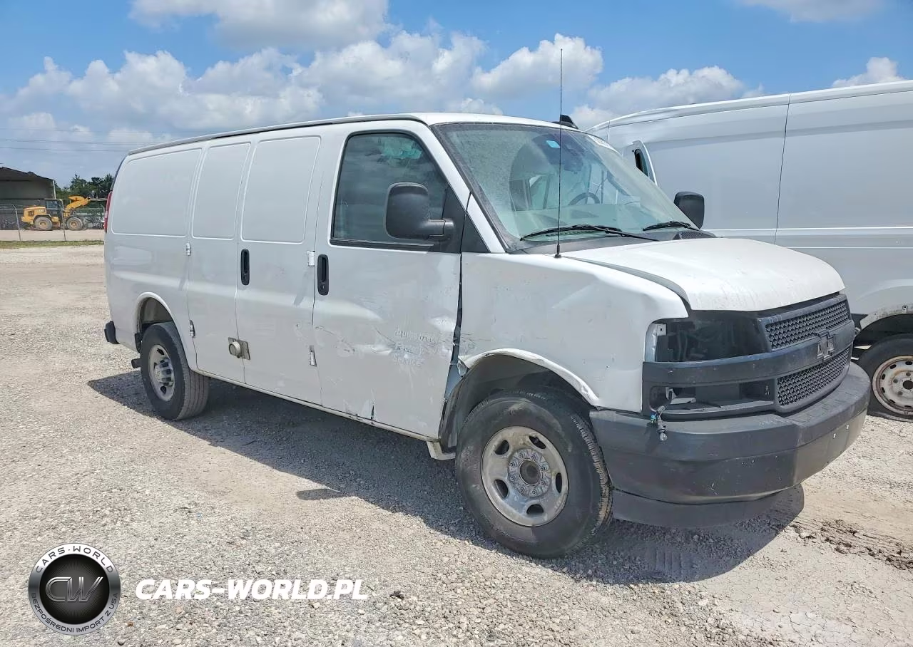 2025 Chevrolet Express G2500 VIN:1GCWGAF75S1133057 - 4