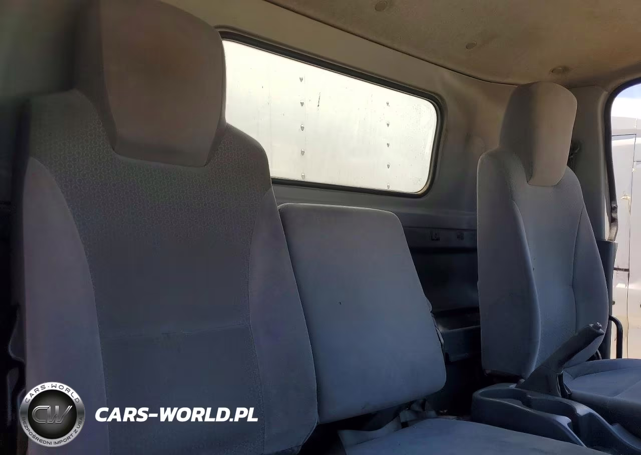 2018 Isuzu Npr Box Truck VIN:JALB4W178J7F00123 - 11