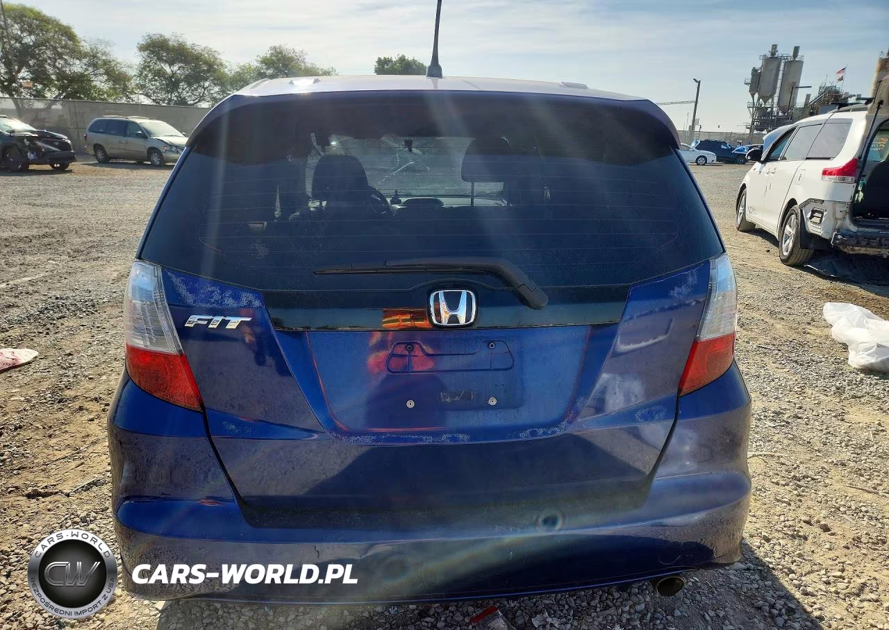 2011 Honda Fit Sport VIN:JHMGE8H59BC002604 - 6