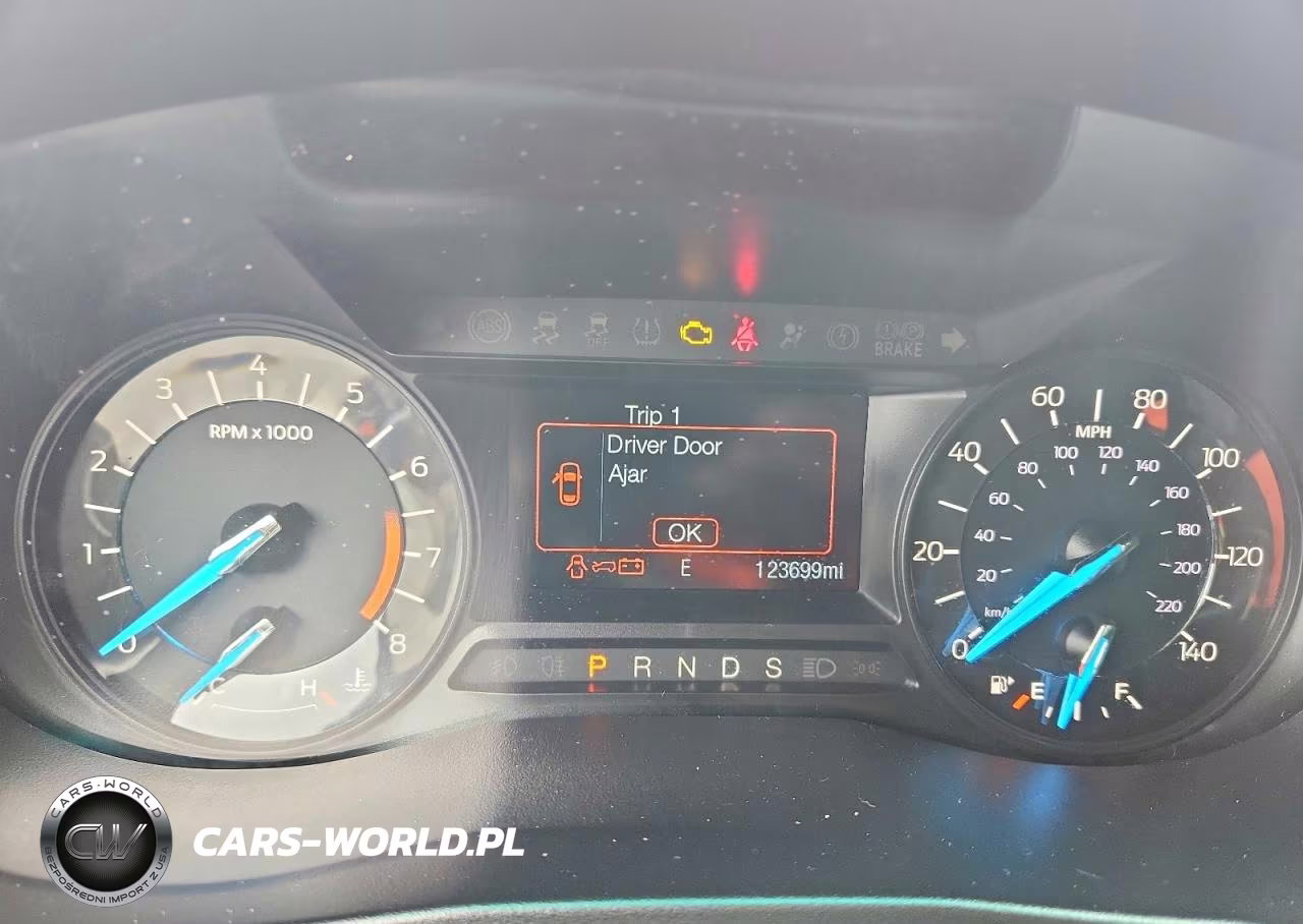 2018 Ford Explorer Xlt VIN:1FM5K7DHXJGC87425 - 9