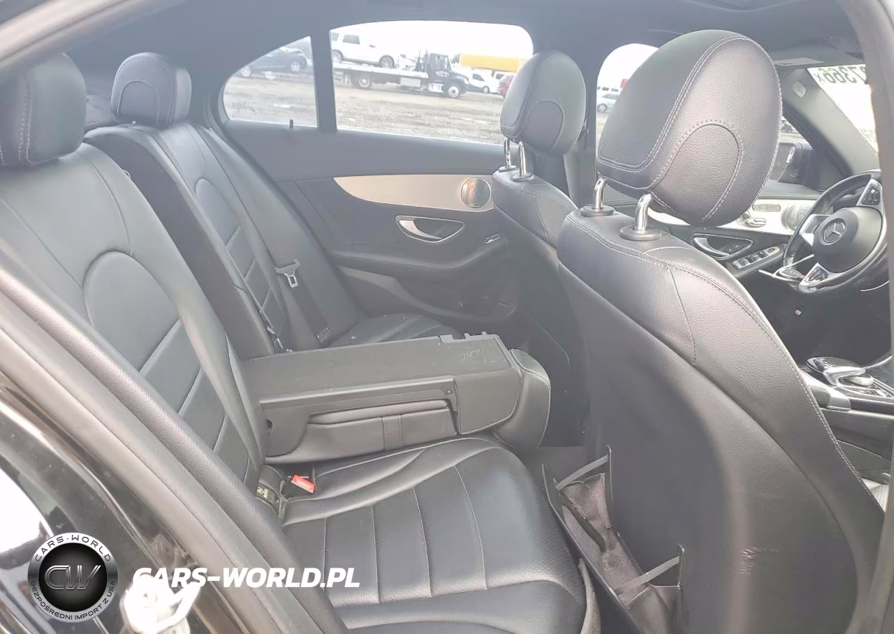 2015 Mercedes-Benz C 300 4Matic VIN:55SWF4KB9FU024028 - 10
