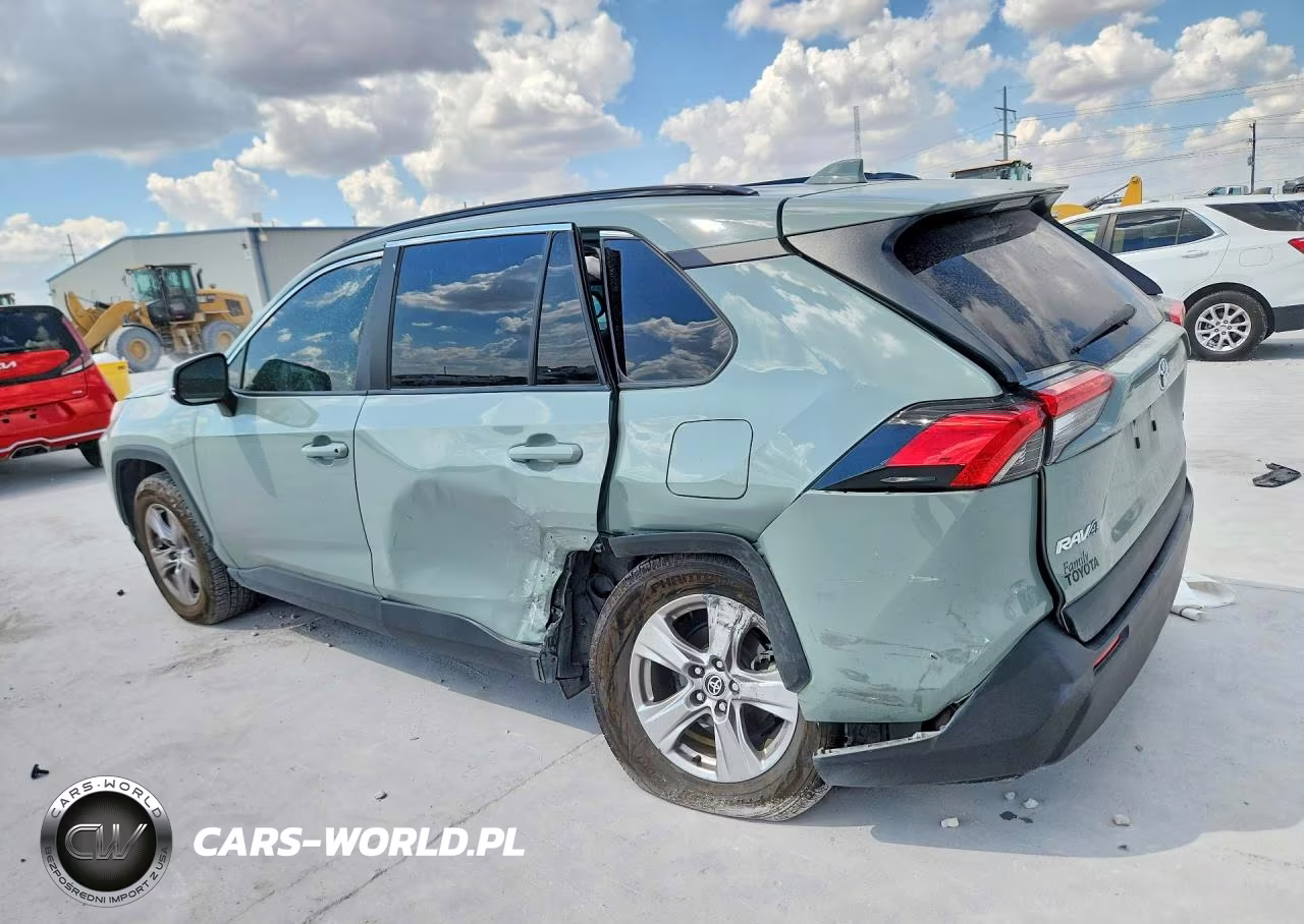 2023 Toyota Rav4 Xle VIN:2T3W1RFV8PW275636 - 2