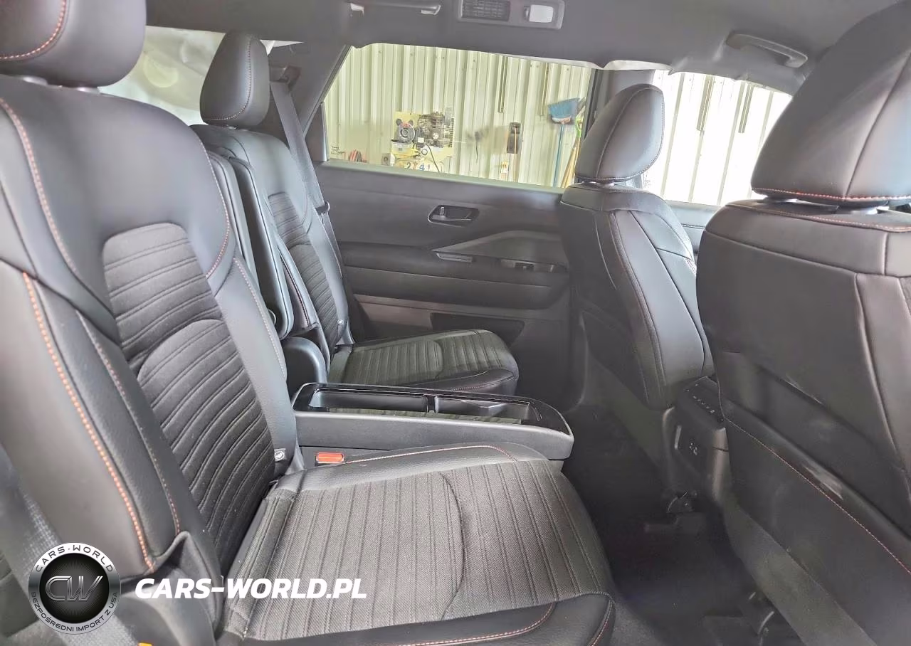2025 Nissan Pathfinder Rock Creek VIN:5N1DR3BD0SC203573 - 10