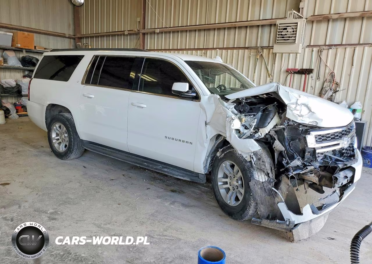 2018 Chevrolet Suburban K1500 Lt VIN:1GNSKHKC3JR159544 - 4
