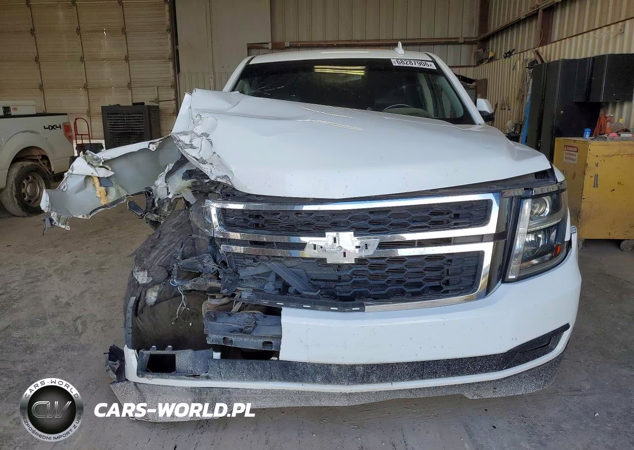 2018 Chevrolet Suburban K1500 Lt VIN:1GNSKHKC3JR159544 - 5
