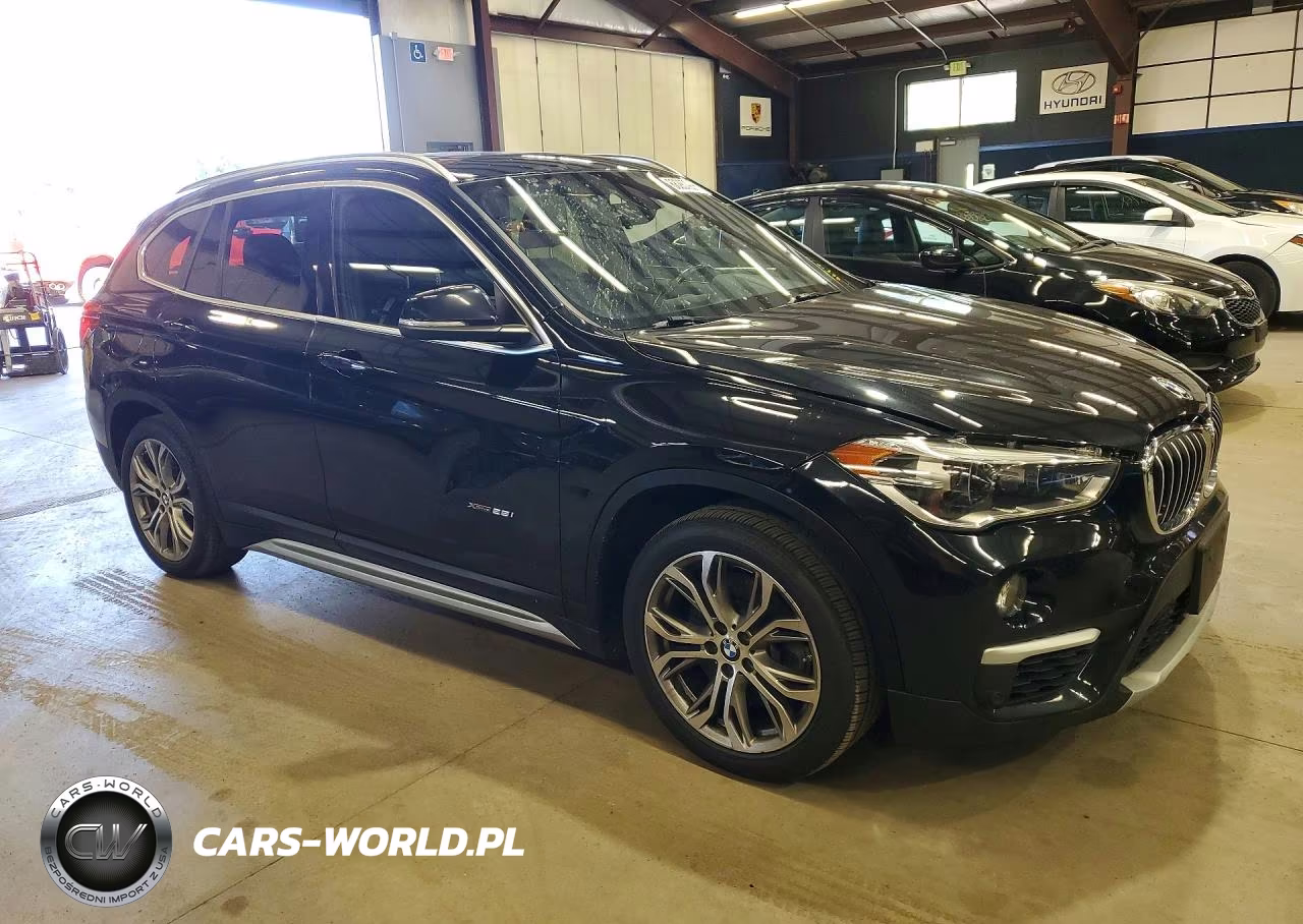 2017 BMW X1 xDrive28I VIN:WBXHT3C39H5F67765 - 4