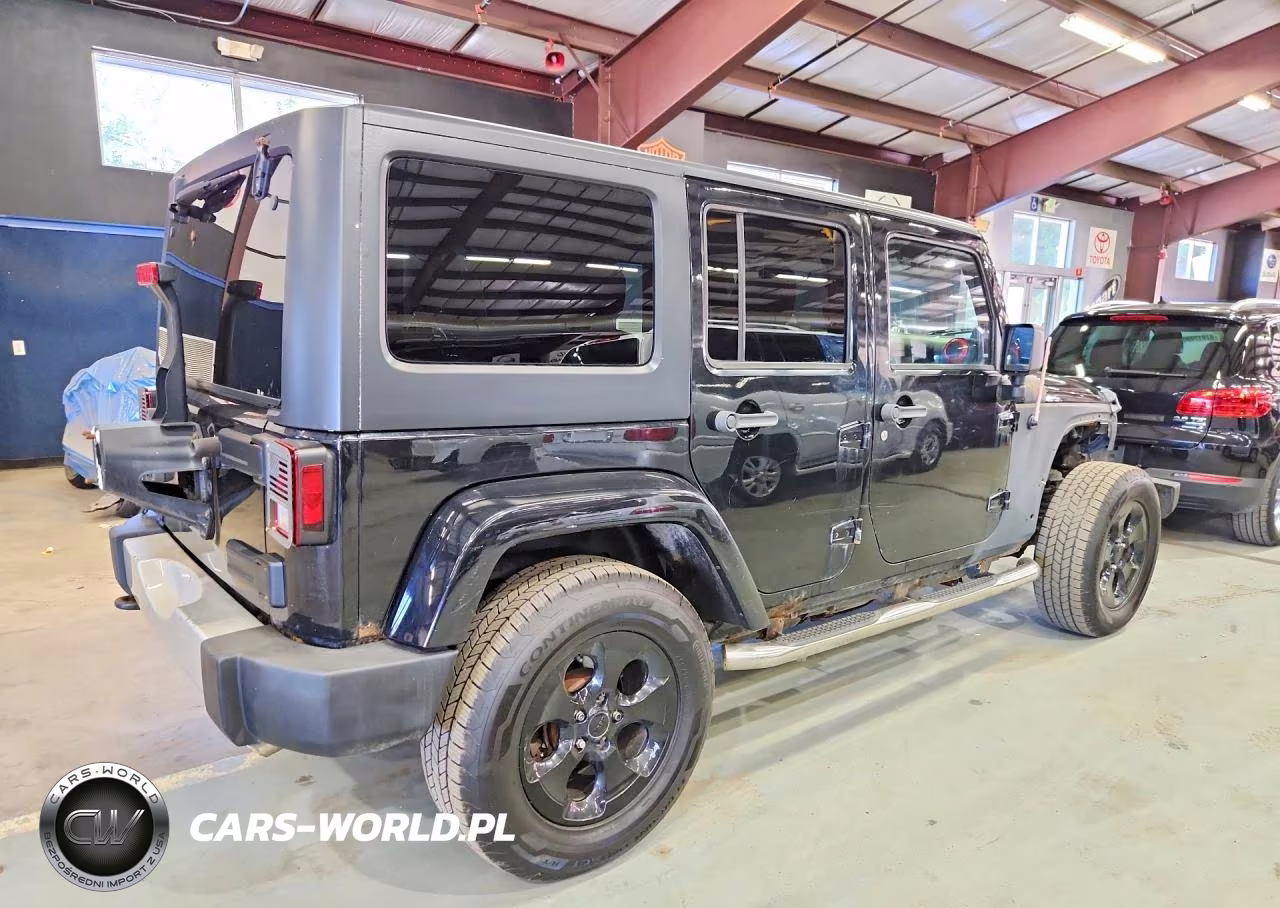 2012 Jeep Wrangler Unlimited Sahara VIN:1C4BJWEG9CL134538 - 3