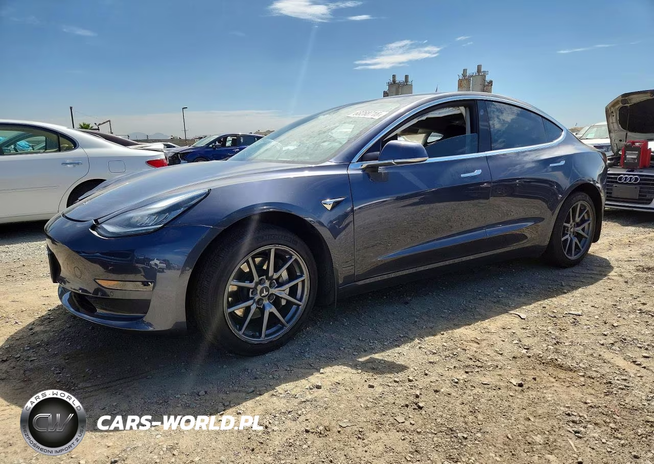 2020 Tesla Model 3 – zdjęcie 1 z 12