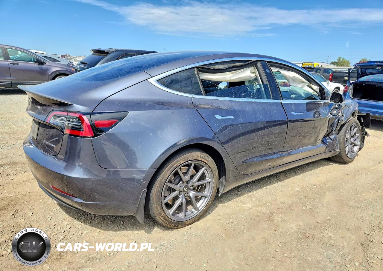 2020 Tesla Model 3 VIN:5YJ3E1EB7LF627802 - 3