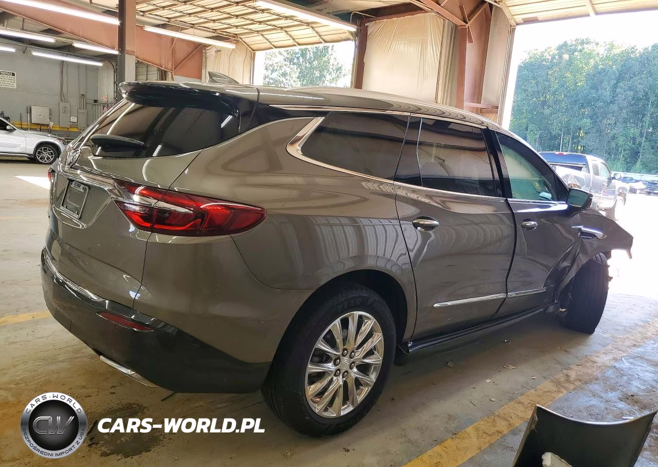 2020 Buick Enclave Essence VIN:5GAERBKW2LJ132265 - 3