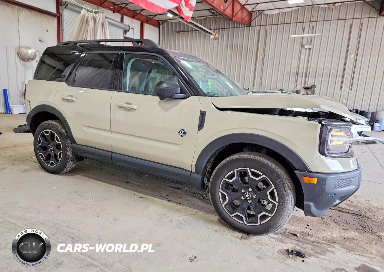 2025 Ford Bronco Sport Outer Banks VIN:3FMCR9CN4SRE17022 - 4