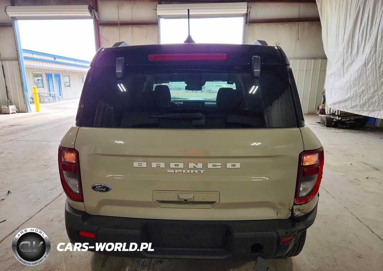 2025 Ford Bronco Sport Outer Banks VIN:3FMCR9CN4SRE17022 - 6