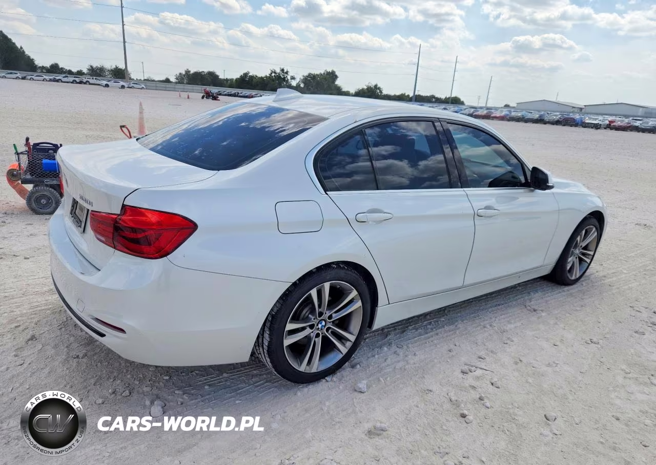 2018 BMW 330 I VIN:WBA8B9C51JK677375 - 3