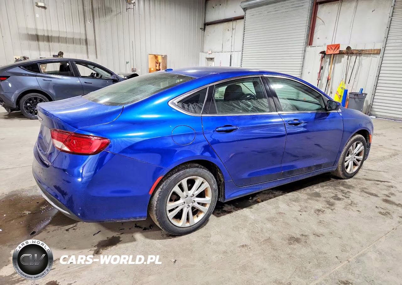 2015 Chrysler 200 Limited VIN:1C3CCCAB2FN704366 - 3
