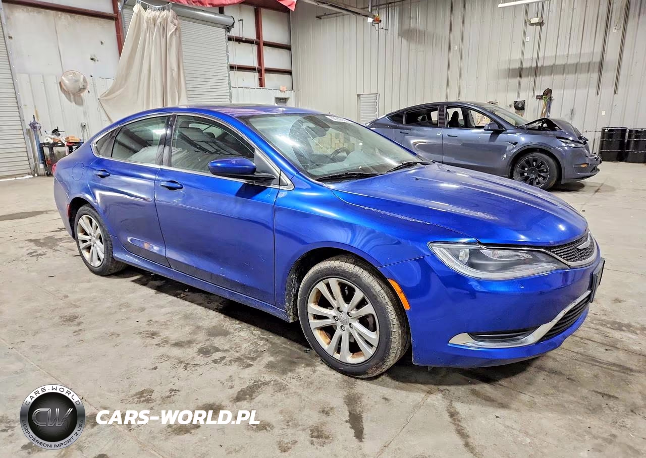 2015 Chrysler 200 Limited VIN:1C3CCCAB2FN704366 - 4