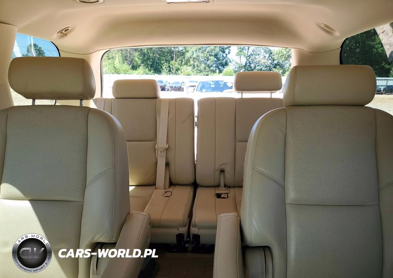 2008 Cadillac Escalade Luxury VIN:1GYFK63818R255461 - 10
