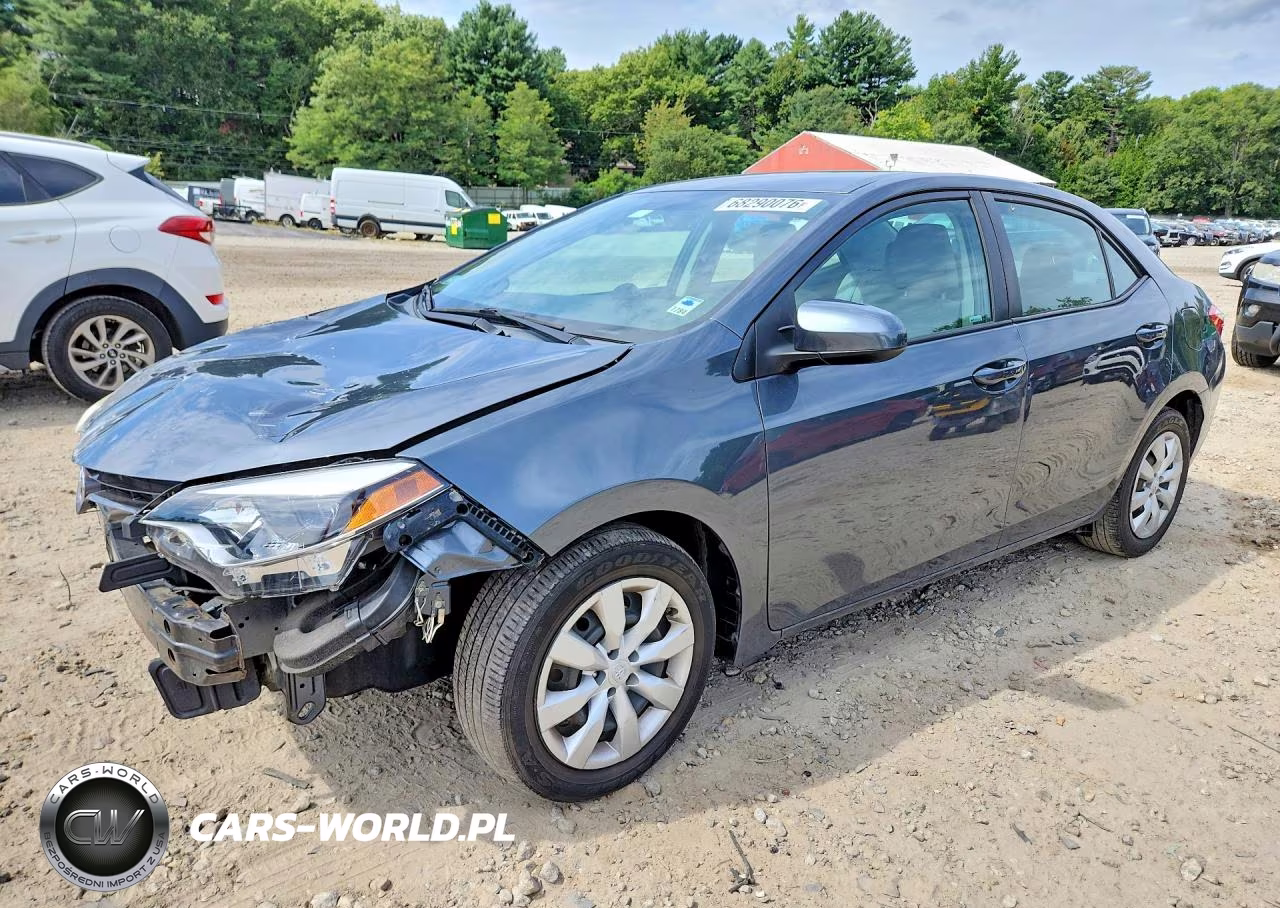 2015 Toyota Corolla Le VIN:2T1BURHE6FC312498 - 1