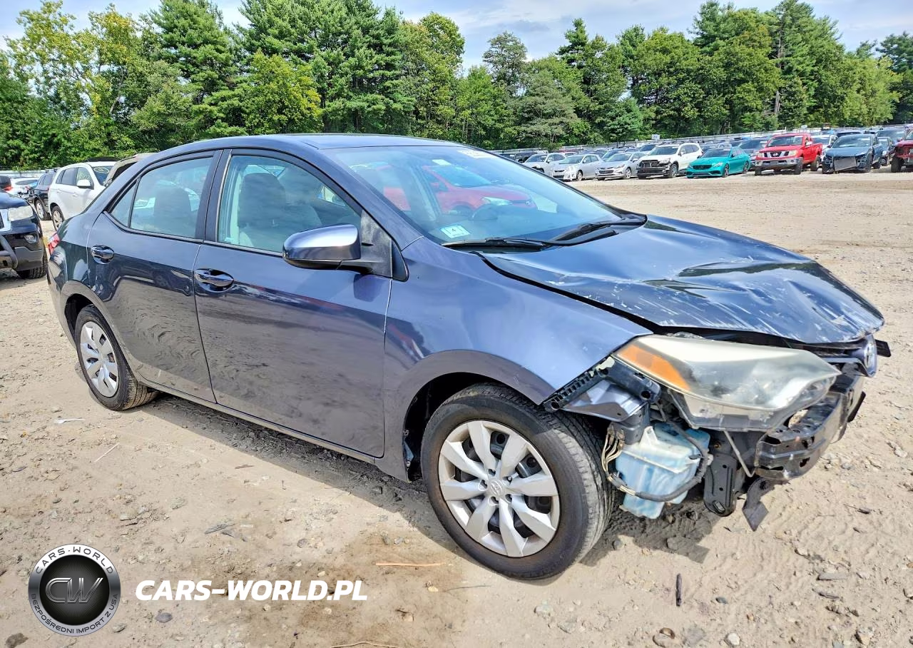 2015 Toyota Corolla Le VIN:2T1BURHE6FC312498 - 4