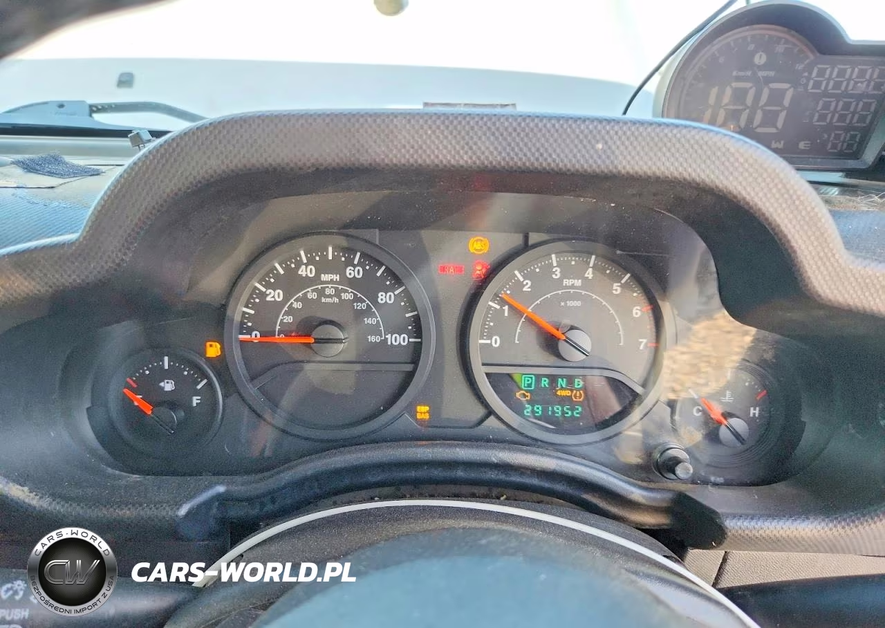 2009 Jeep Wrangler Unlimited X VIN:1J4GZ39139L710551 - 9