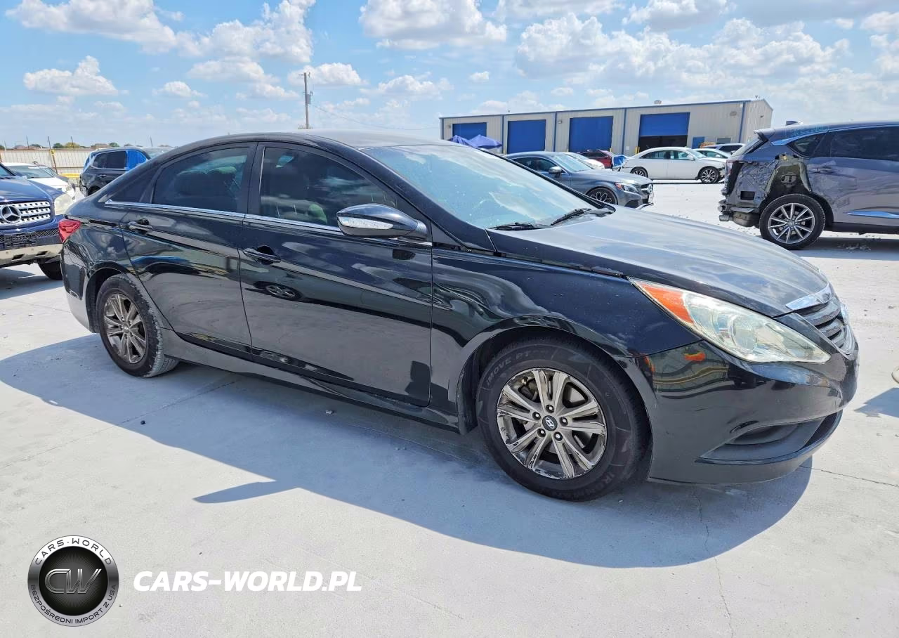2014 Hyundai Sonata Gls VIN:5NPEB4AC1EH822784 - 4