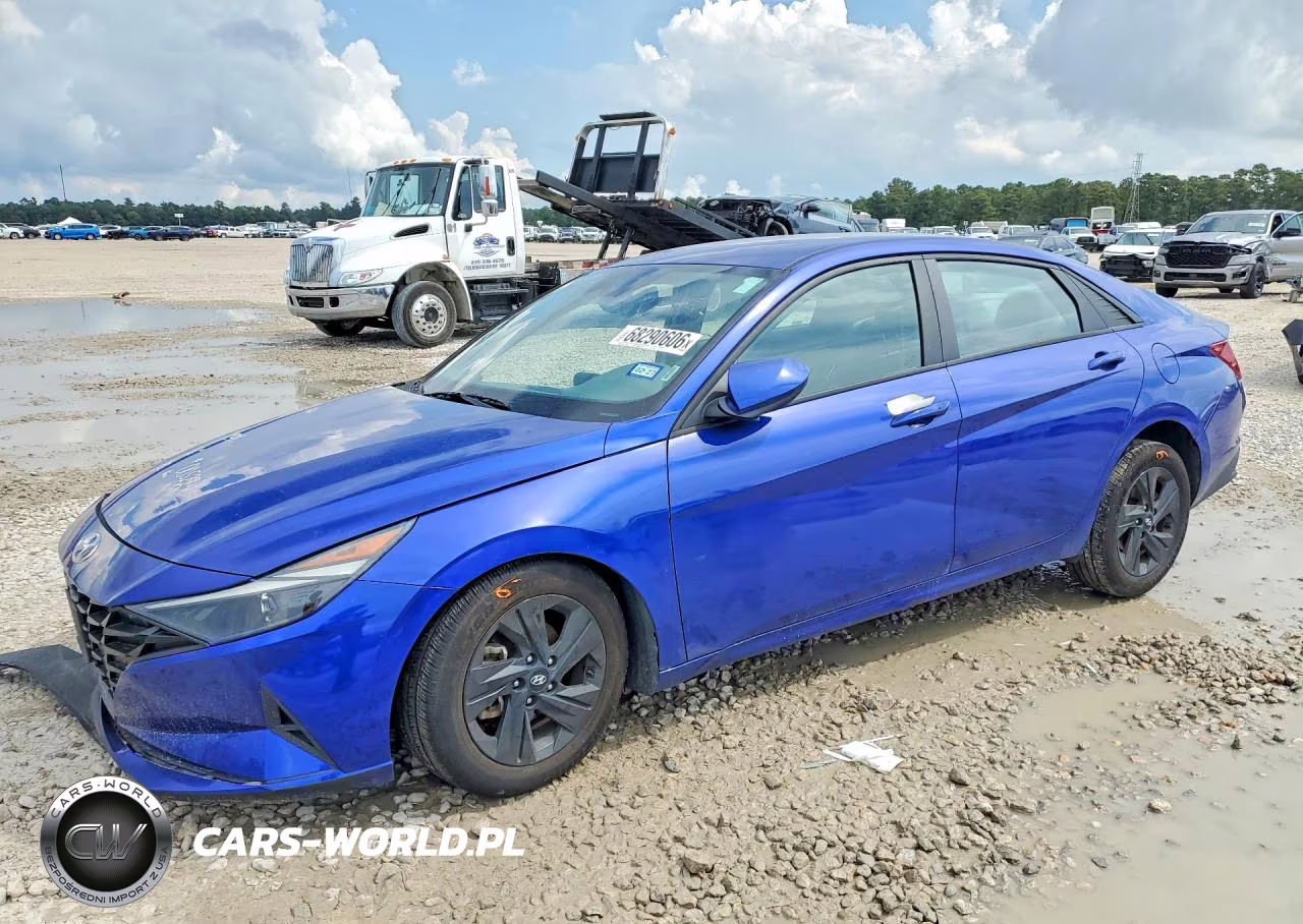 2023 Hyundai Elantra Sel