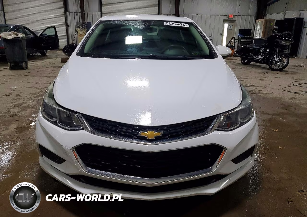 2018 Chevrolet Cruze Ls VIN:1G1BC5SM0J7159776 - 5