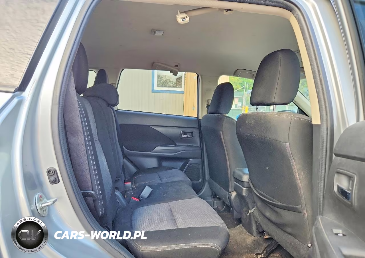 2018 Mitsubishi Outlander Es VIN:JA4AD2A33JJ001906 - 10
