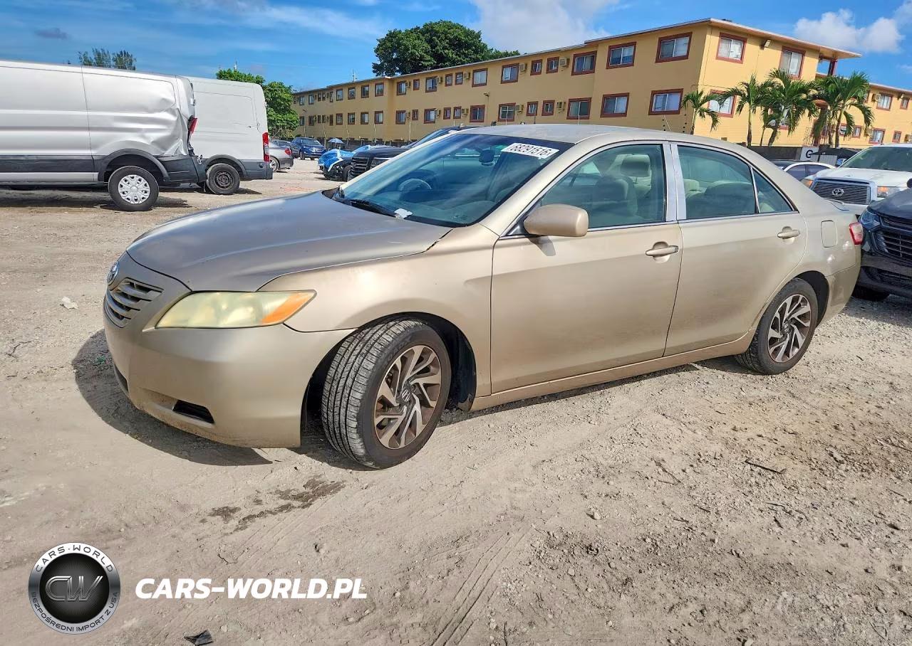 2008 Toyota Camry Le – zdjęcie 1 z 12