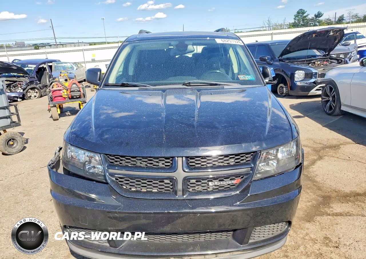2018 Dodge Journey Se VIN:3C4PDCAB7JT498979 - 5