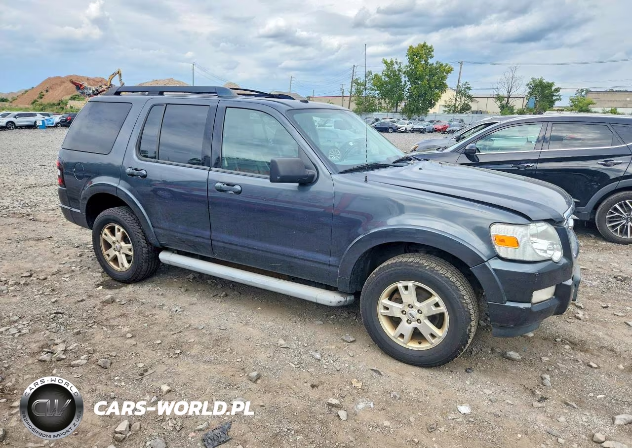 2010 Ford Explorer Xlt VIN:1FMEU7DE7AUA32958 - 4