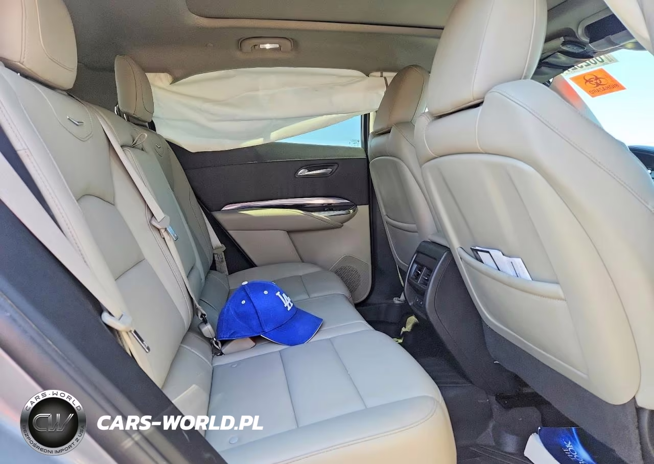 2023 Cadillac Xt4 Luxury VIN:1GYAZAR48PF215519 - 11