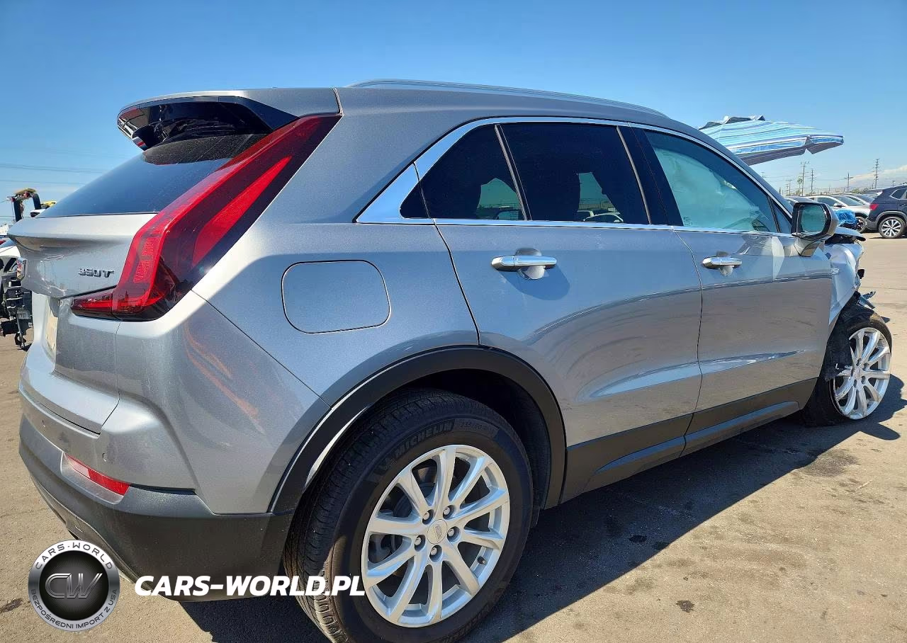 2023 Cadillac Xt4 Luxury VIN:1GYAZAR48PF215519 - 3