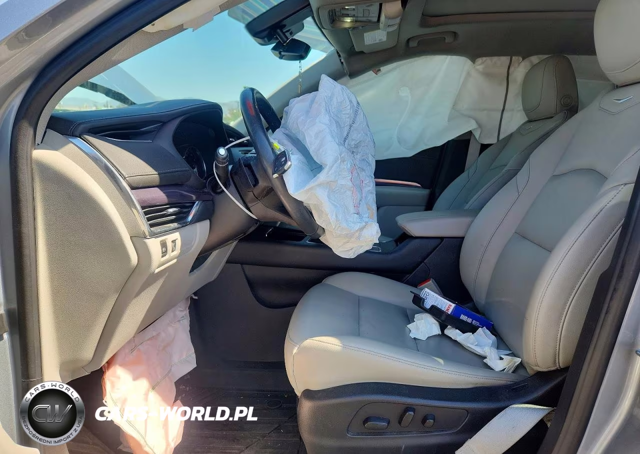 2023 Cadillac Xt4 Luxury VIN:1GYAZAR48PF215519 - 7