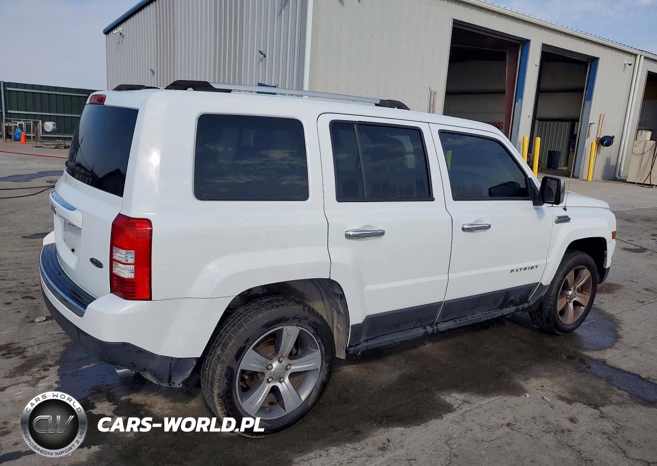 2016 Jeep Patriot Latitude VIN:1C4NJRFB7GD672253 - 3