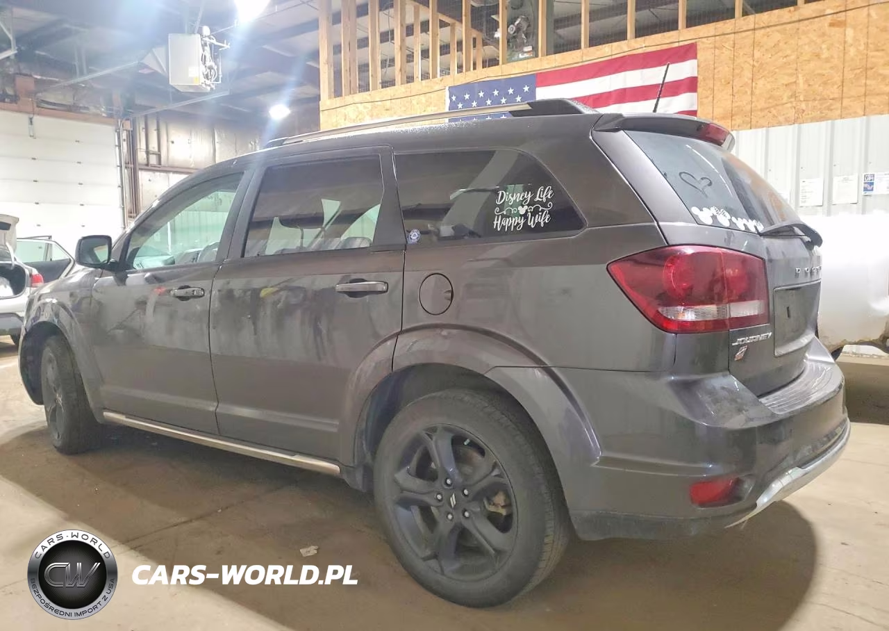 2019 Dodge Journey Crossroad VIN:3C4PDDGG4KT771306 - 2