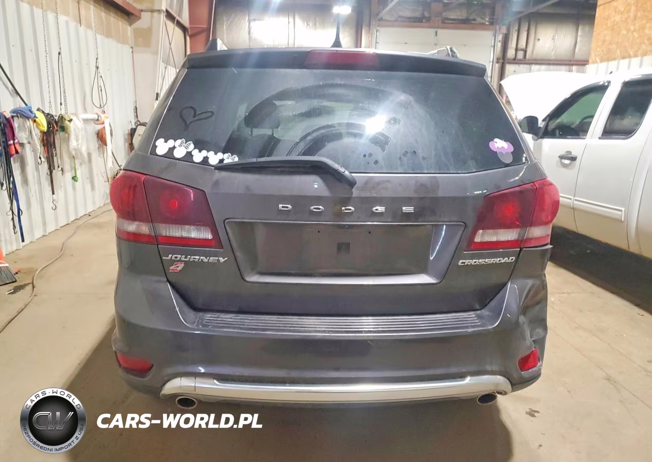 2019 Dodge Journey Crossroad VIN:3C4PDDGG4KT771306 - 6