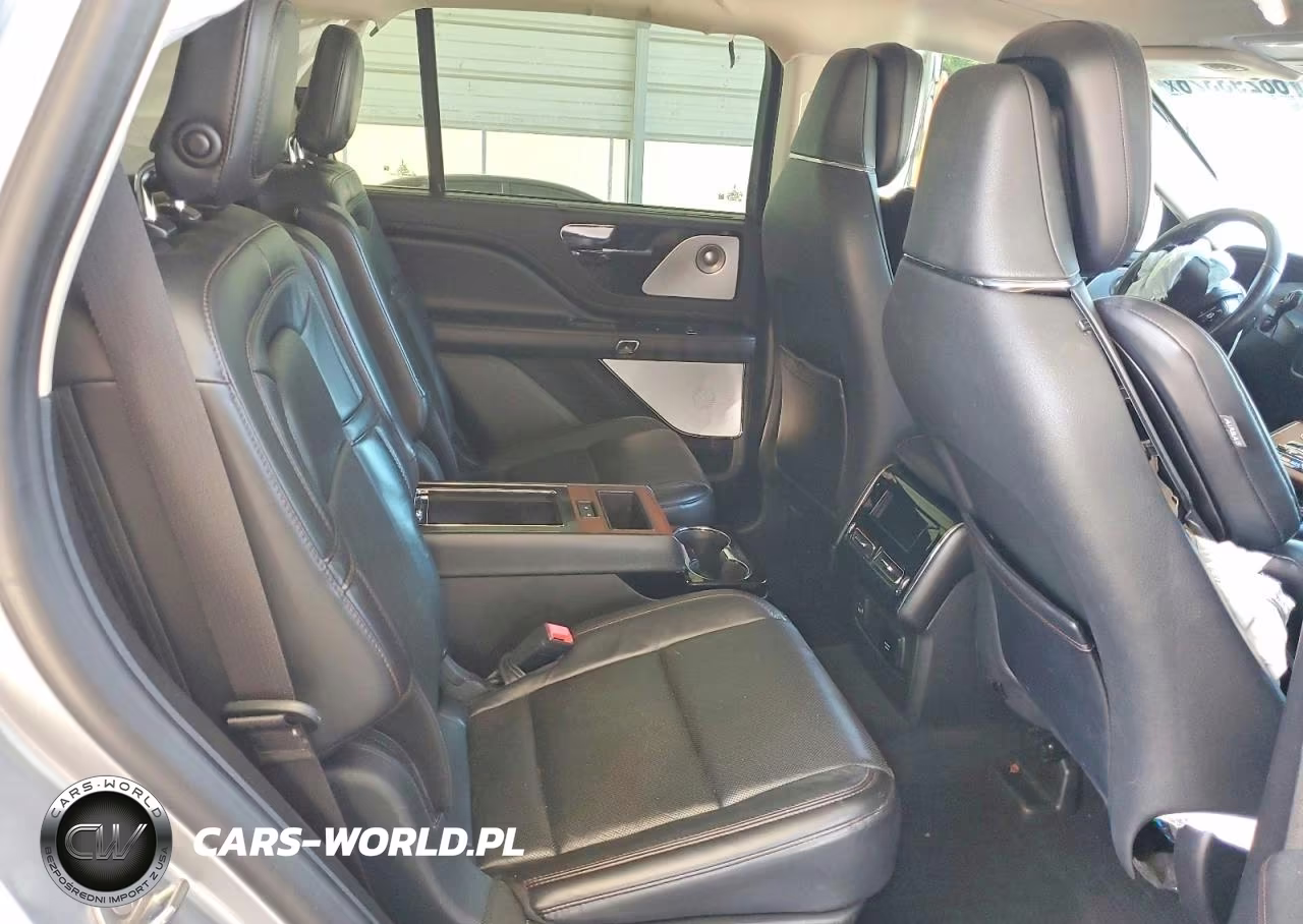 2020 Lincoln Aviator Reserve VIN:5LM5J7XC9LGL34236 - 11