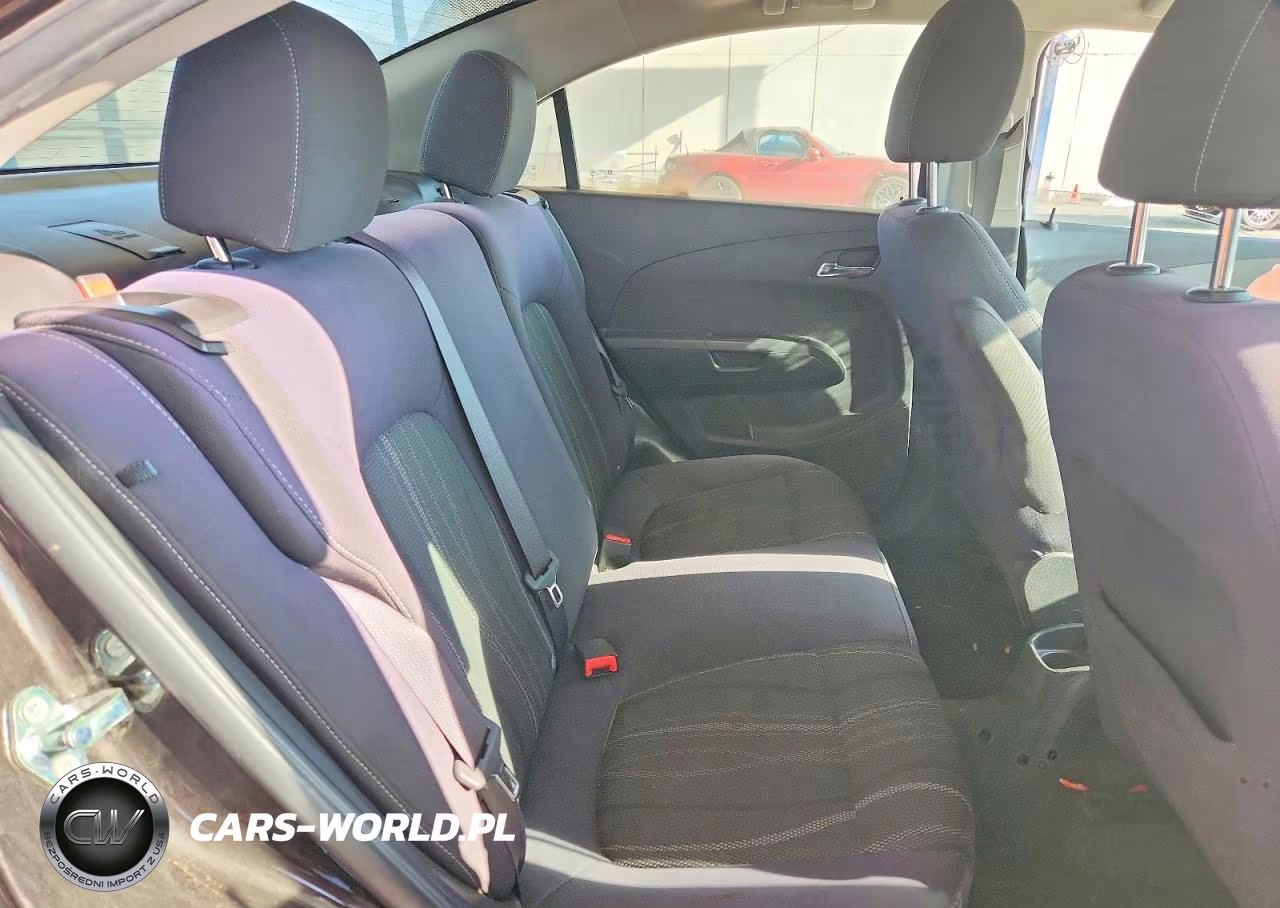 2015 Chevrolet Sonic Lt VIN:1G1JC5SH9F4136052 - 10
