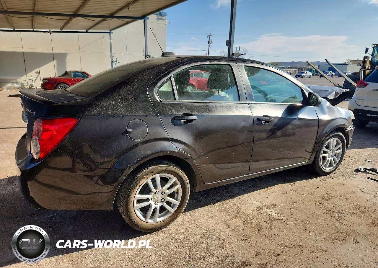 2015 Chevrolet Sonic Lt VIN:1G1JC5SH9F4136052 - 3