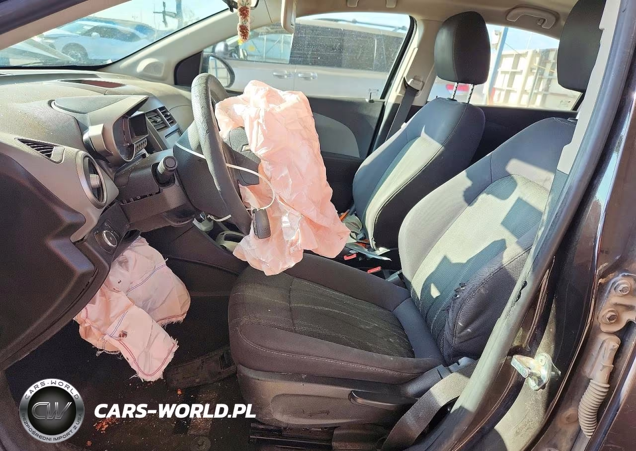 2015 Chevrolet Sonic Lt VIN:1G1JC5SH9F4136052 - 7
