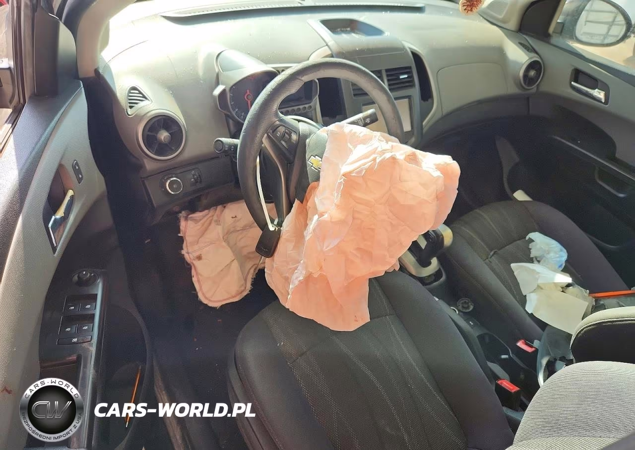 2015 Chevrolet Sonic Lt VIN:1G1JC5SH9F4136052 - 8
