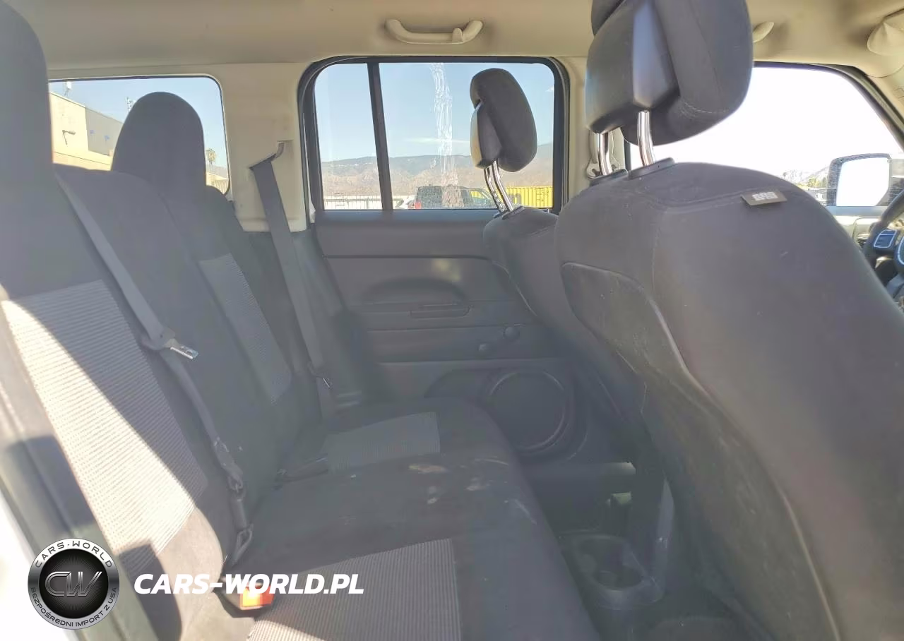 2015 Jeep Patriot Sport VIN:1C4NJPBB3FD250893 - 11