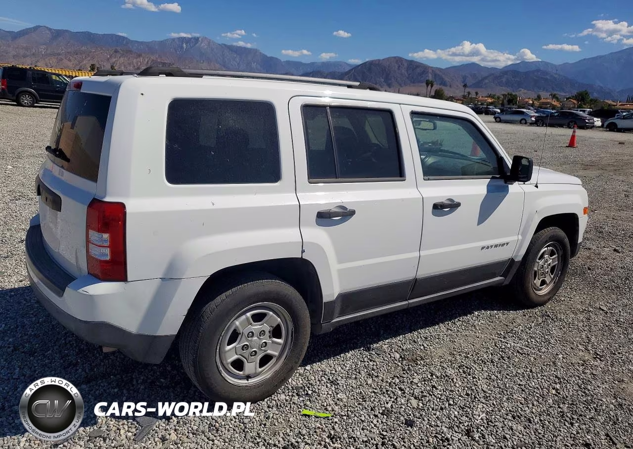2015 Jeep Patriot Sport VIN:1C4NJPBB3FD250893 - 3