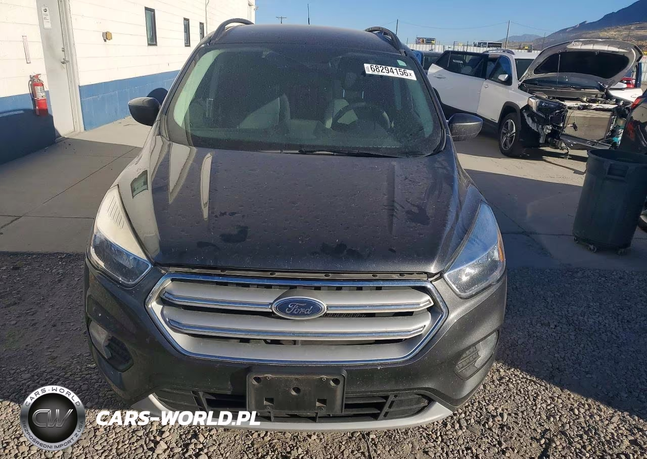 2018 Ford Escape Se VIN:1FMCU9GDXJUD04943 - 5