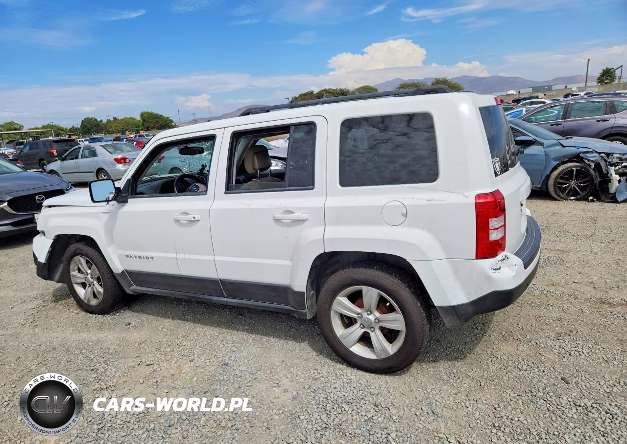 2013 Jeep Patriot Latitude VIN:1C4NJPFB0DD194242 - 2