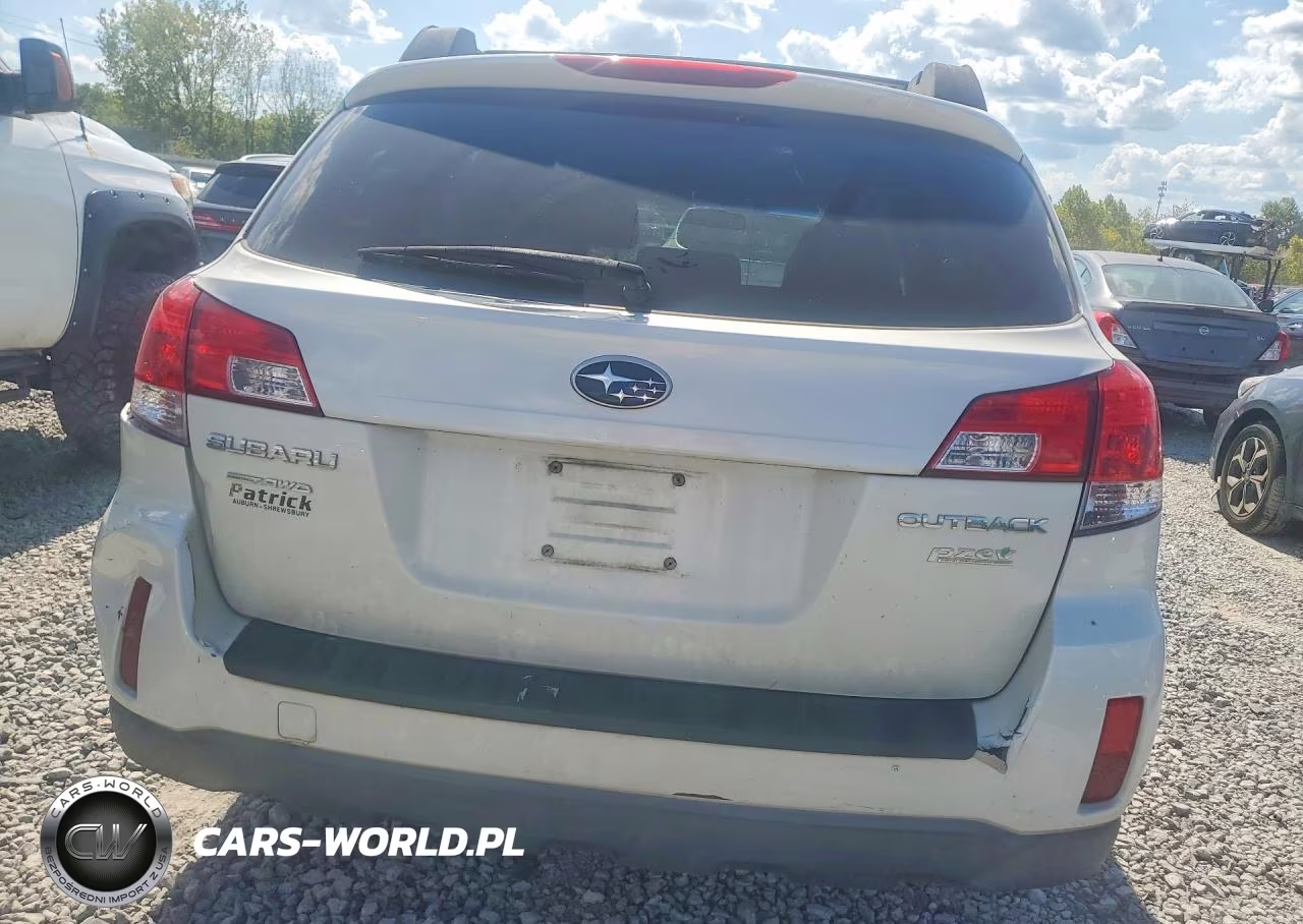 2013 Subaru Outback 2.5I Premium VIN:4S4BRBCC9D1203061 - 6