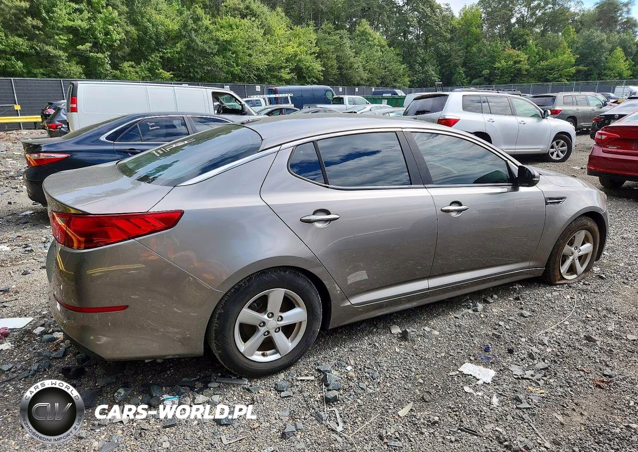 2015 Kia Optima Lx VIN:5XXGM4A70FG410570 - 3